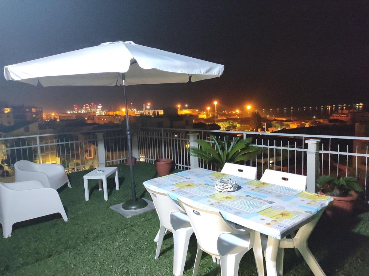 La Terrazza Apartment Falconara Marittima Luaran gambar