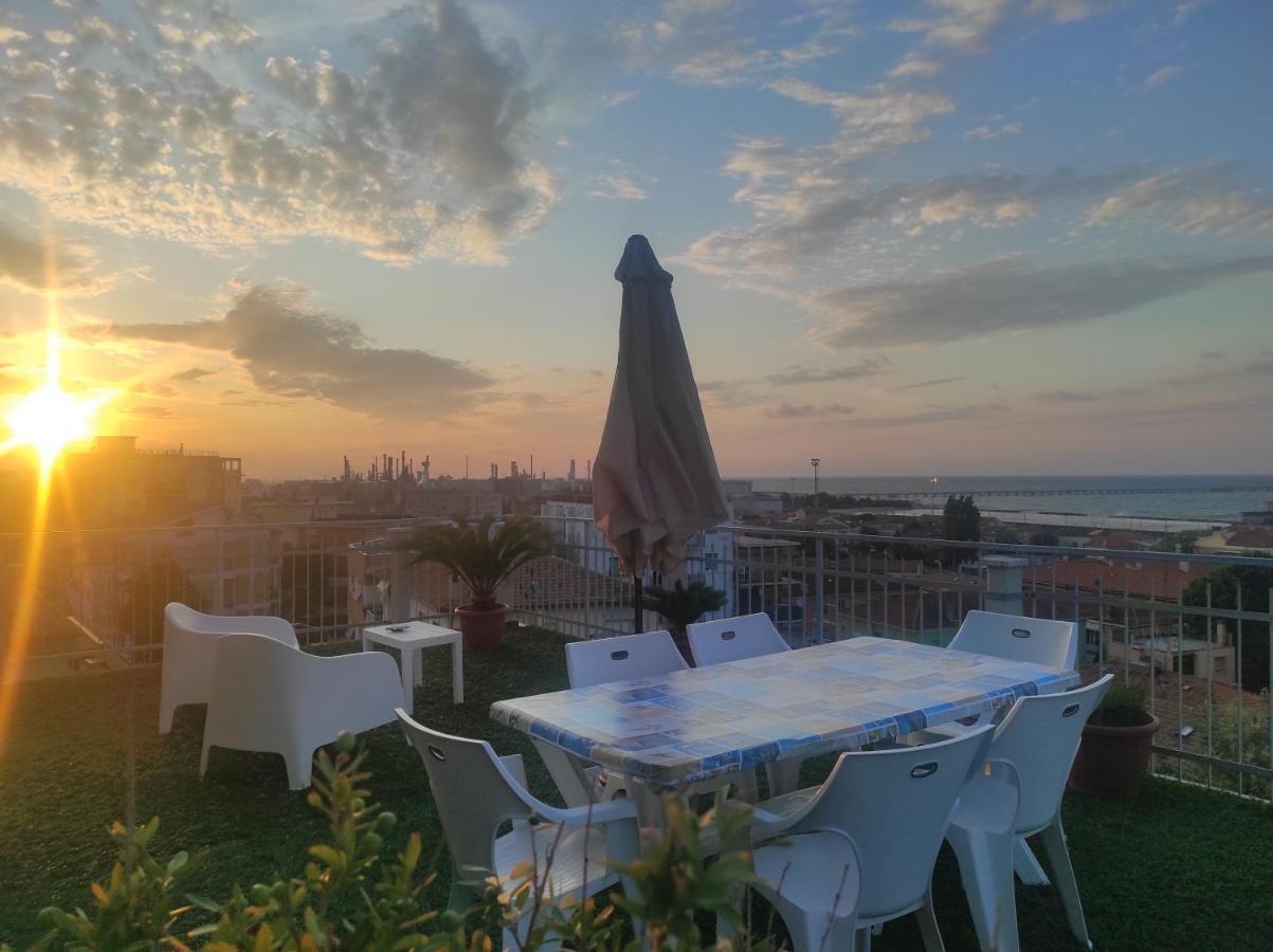 La Terrazza Apartment Falconara Marittima Luaran gambar